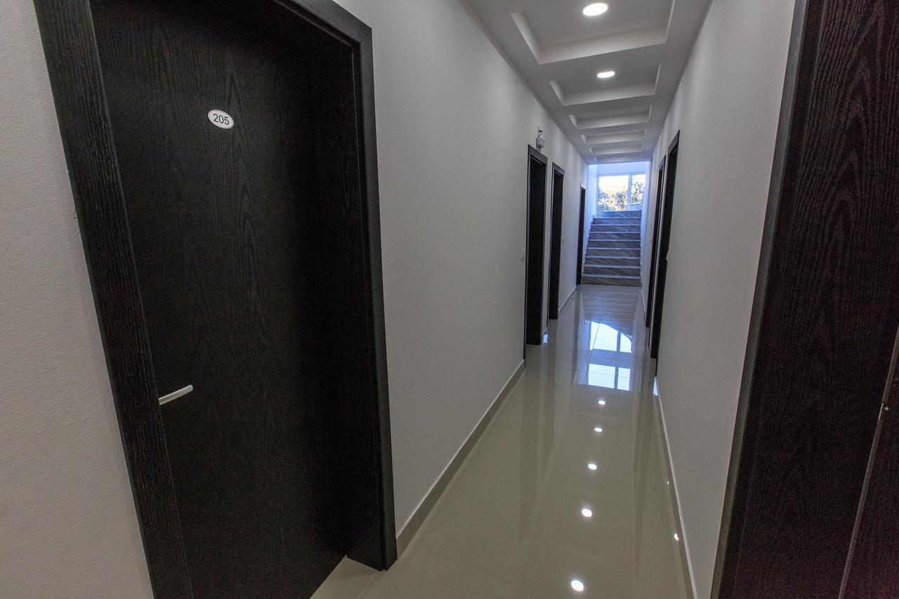 Scandinavian Hotel - Ulcinj Ulqin 外观 照片